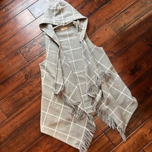 Altar’d State Gray and White Plaid Hooded Fringe Vest